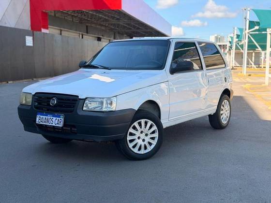 FIAT UNO 1.0 EVO VIVACE 8V FLEX 2P MANUAL FIAT UNO 1.0 EVO VIVACE 8V FLEX 2P MANUAL